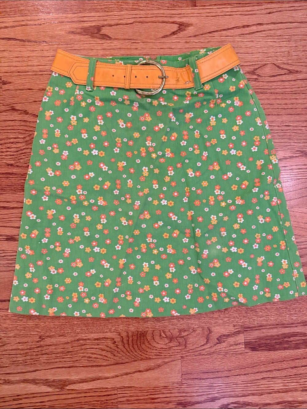Vintage Lady Wrangler Green Floral A-Line Skirt with Yellow Belt